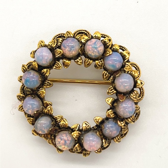 Vintage Opal Brooch Pin - Picture 2 of 2